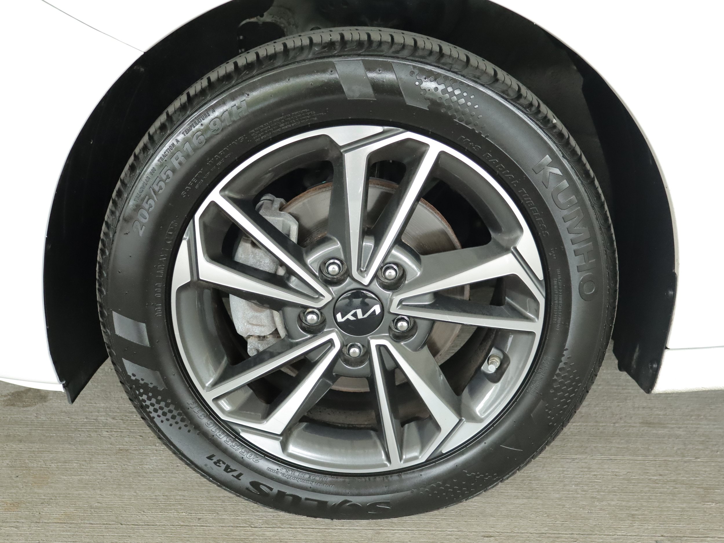 Used 2023 Kia Forte LXS FWD image 22