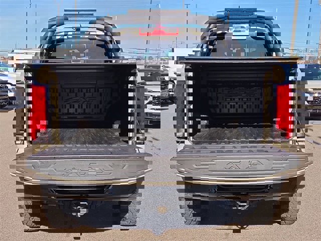 Used 2023 Chevrolet Colorado ZR2 w/ ZR2 Convenience Package III image 13