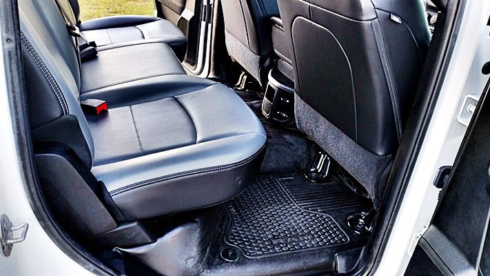 Used 2021 RAM 2500 Tradesman w/ Chrome Appearance Group image 17