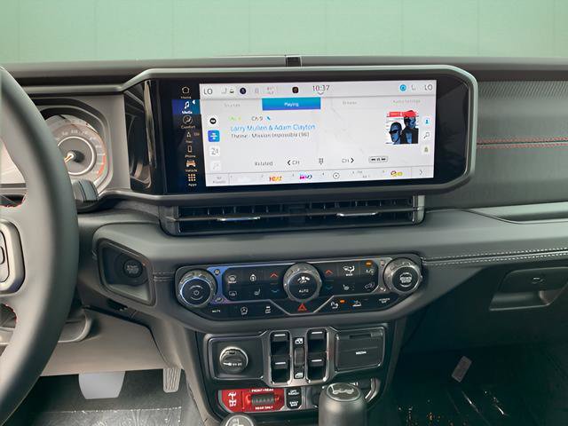 New 2024 Jeep Wrangler Unlimited Rubicon w/ Technology Group image 27