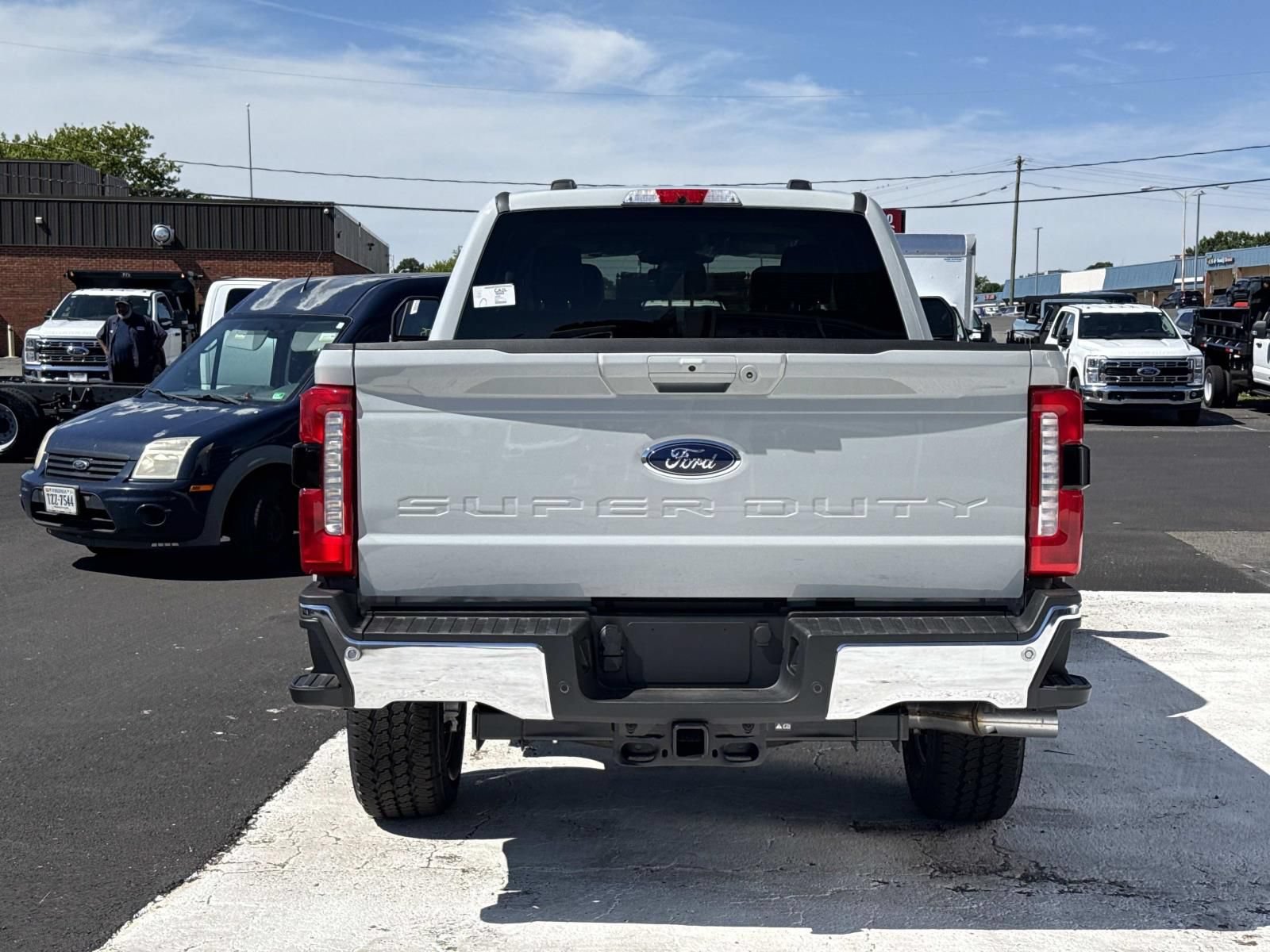 New 2026 Ford F250 Lariat w/ FX4 Off-Road Package AWD/4WD image 4