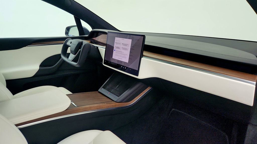 Used 2023 Tesla Model X AWD/4WD image 31