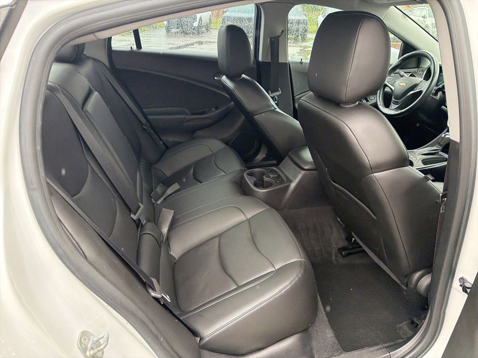 Used 2018 Chevrolet Volt Premier w/ Driver Confidence Package FWD image 19