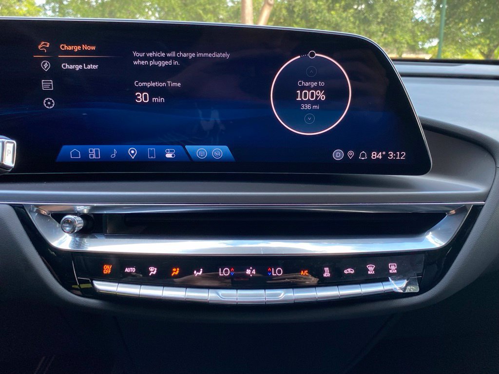 Used 2024 Cadillac Lyriq Tech RWD image 28