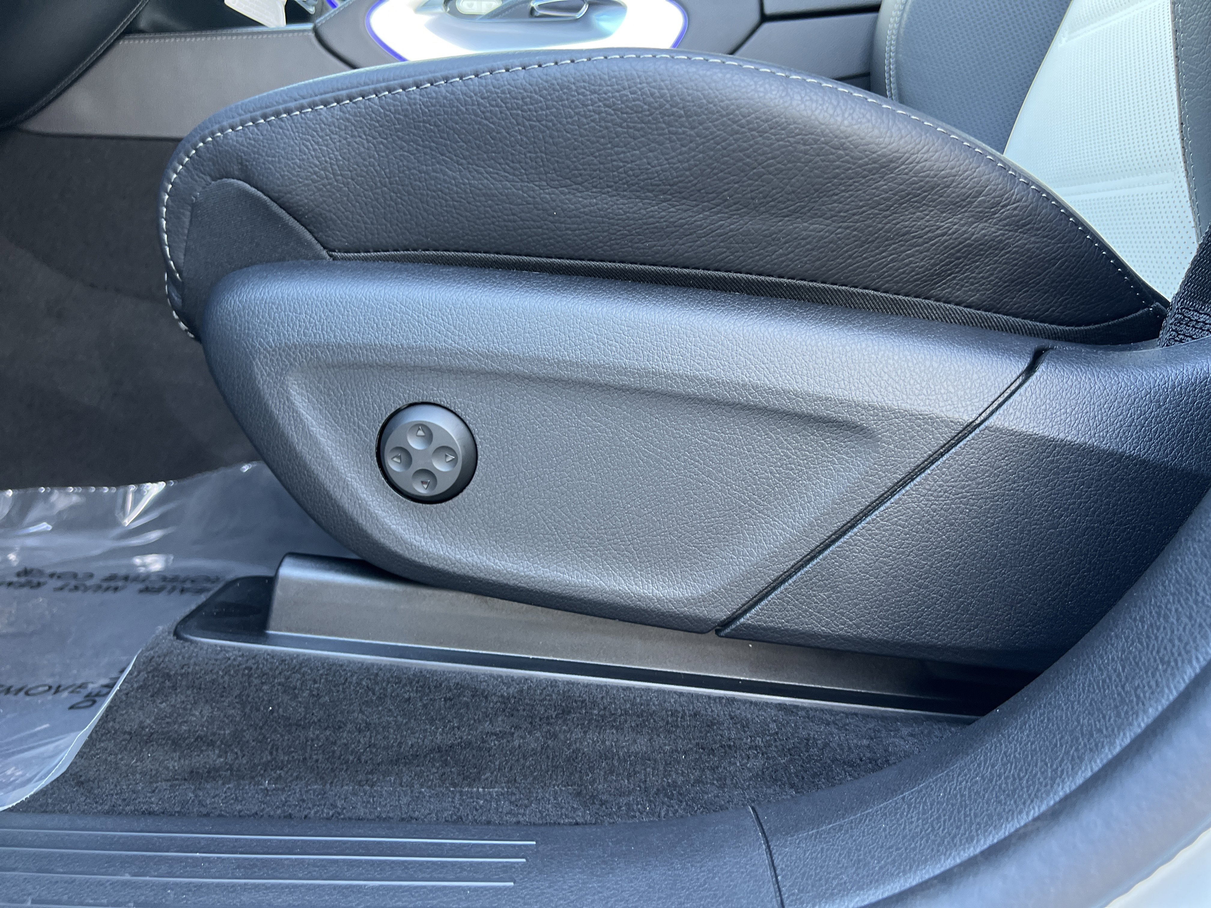 New 2026 Mercedes-Benz GLE 580 4MATIC image 13