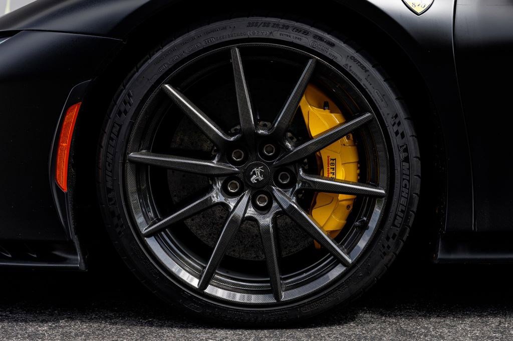 Used 2022 Ferrari SF90 Spider AWD/4WD image 33