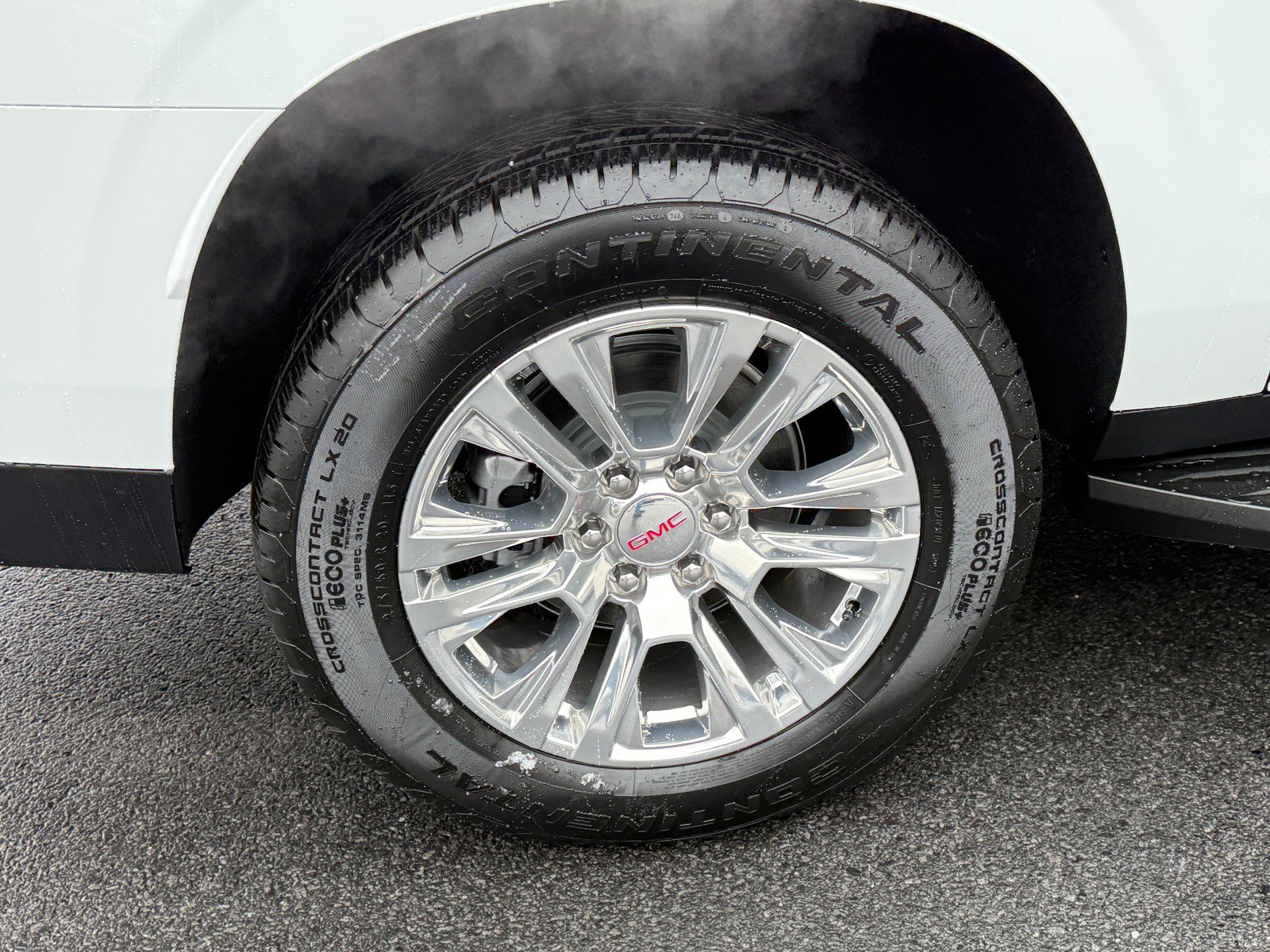 New 2026 GMC Yukon XL Denali image 11