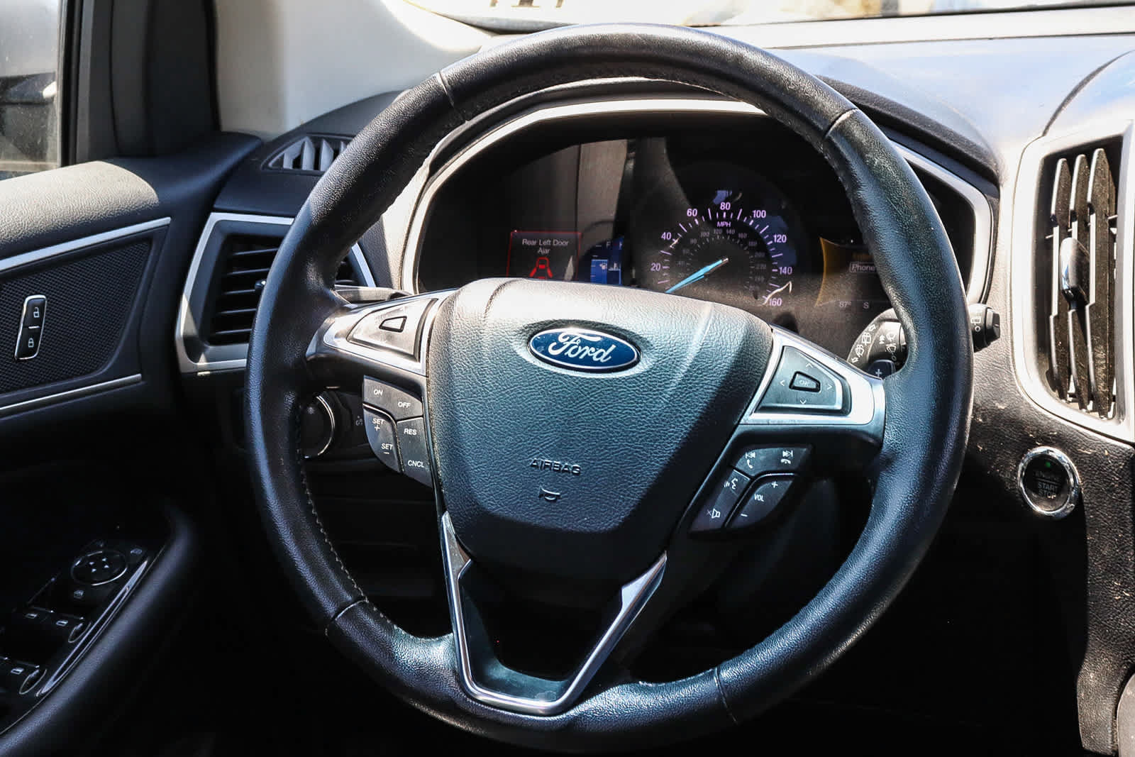 Used 2017 Ford Edge SEL w/ Equipment Group 201A FWD image 22