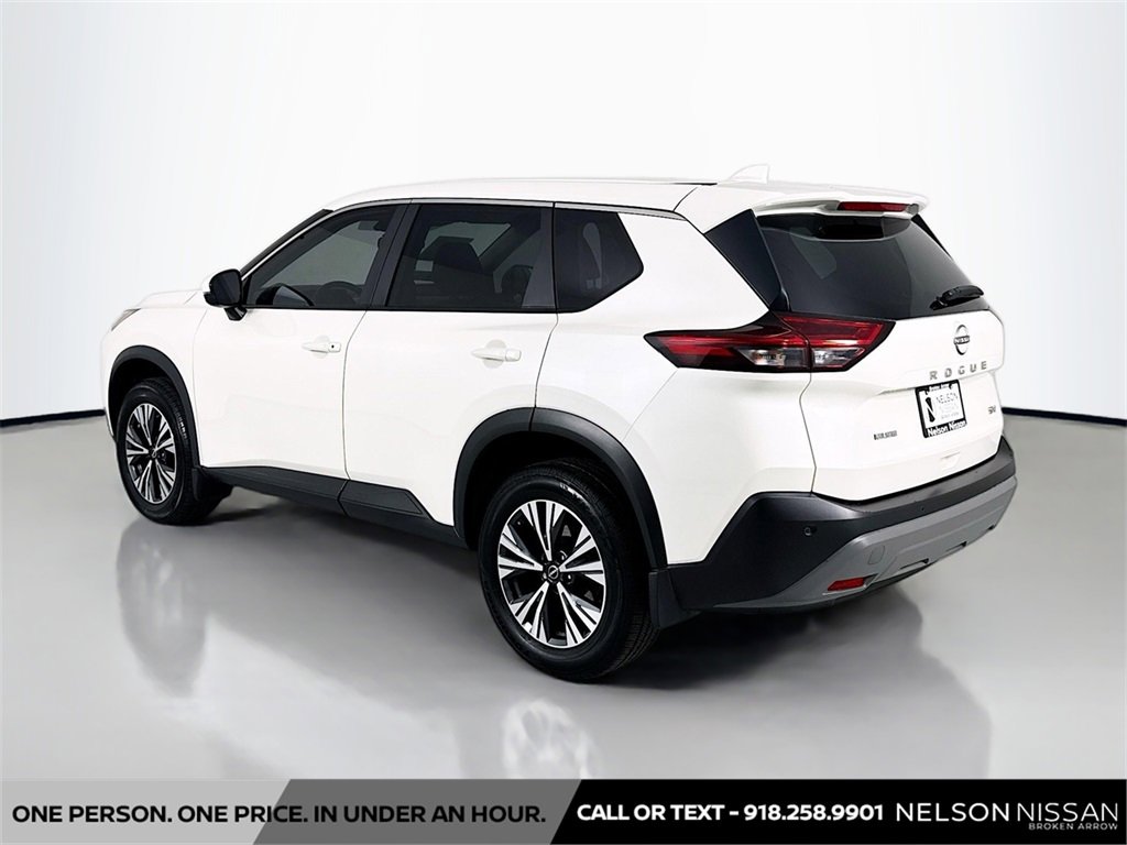 Certified 2023 Nissan Rogue SV image 7