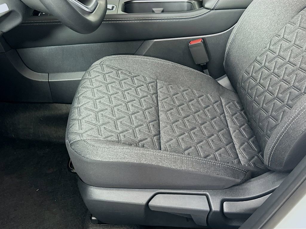 Certified 2025 Nissan Kicks SV AWD/4WD image 25