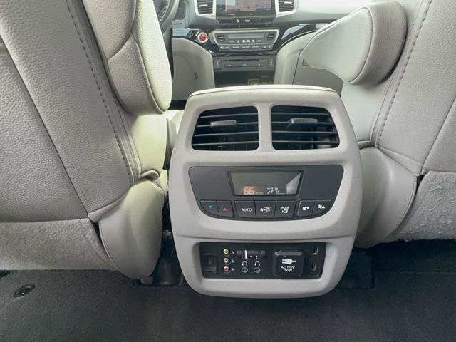 Used 2017 Honda Pilot Touring image 13