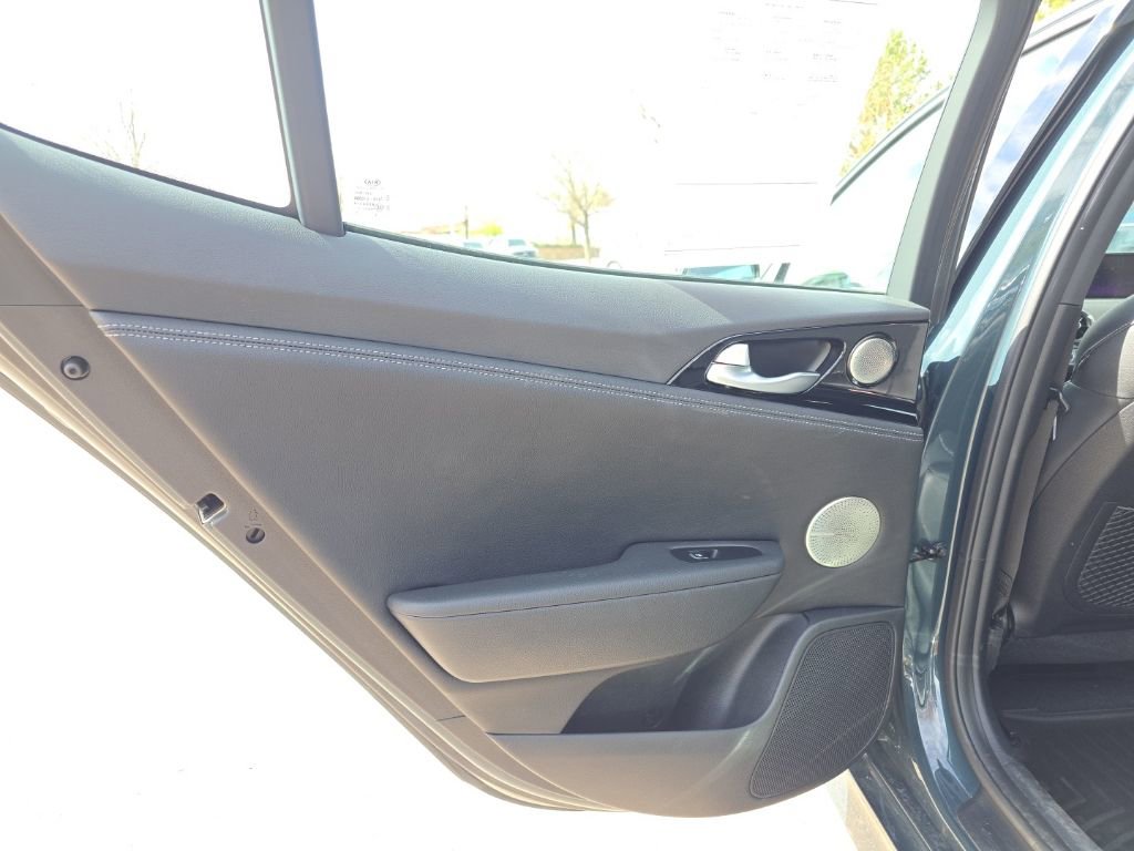 Used 2022 Kia Stinger GT-Line w/ Sun & Sound Package image 16