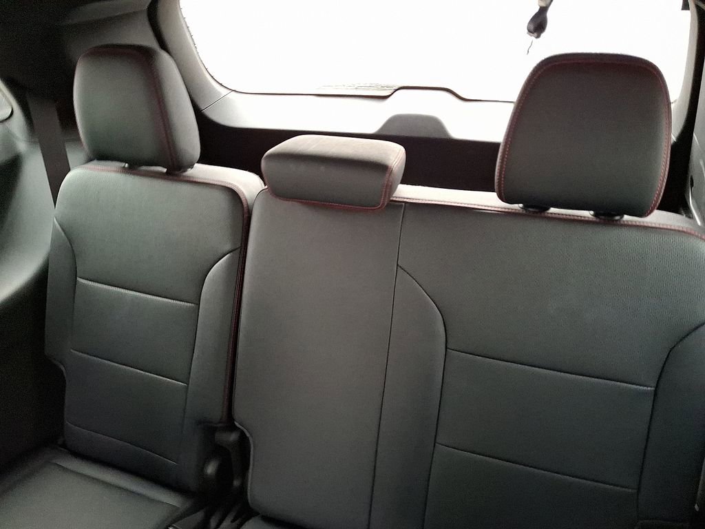 Used 2024 Chevrolet Traverse RS image 11