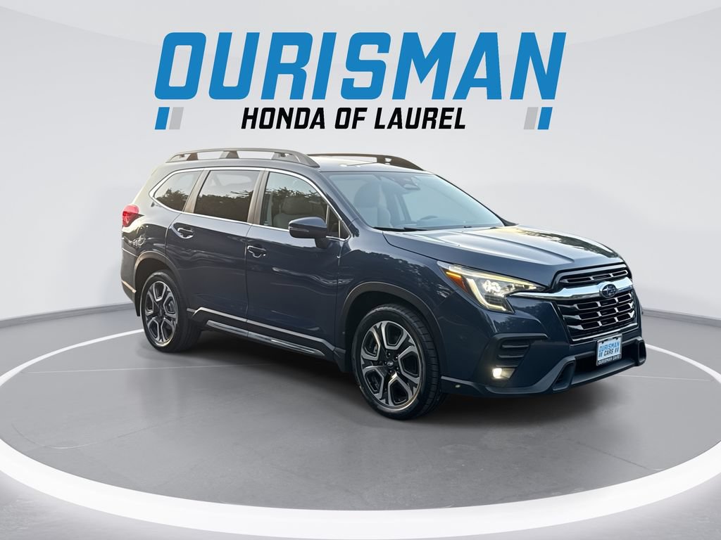 Used 2023 Subaru Ascent Limited AWD/4WD image 2