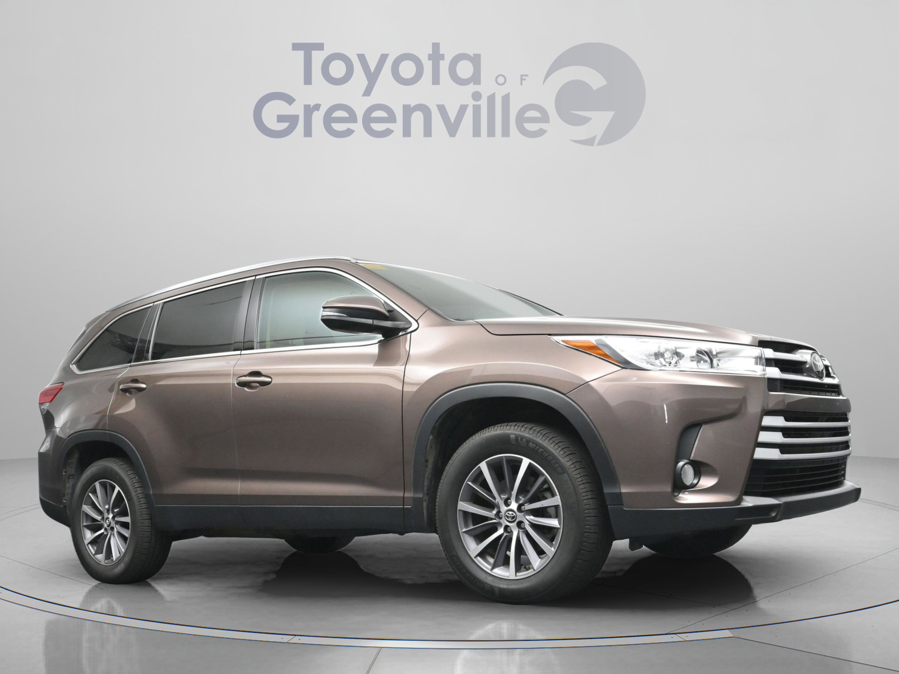 Used 2019 Toyota Highlander XLE image 19