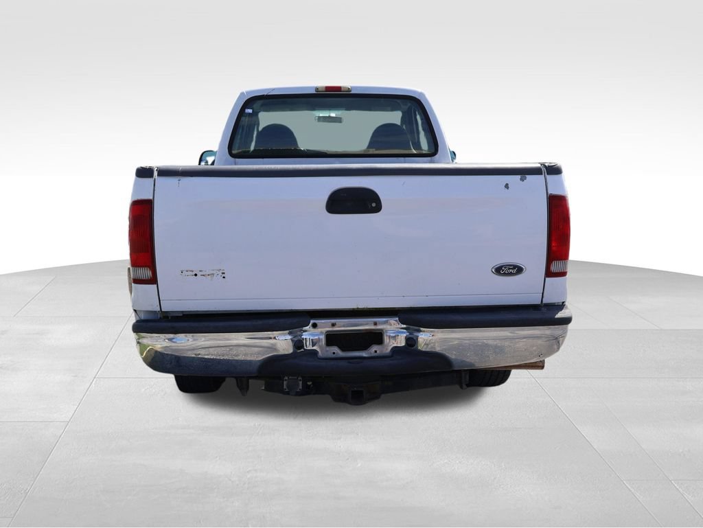 Used 2005 Ford F250 2WD Regular Cab Super Duty image 20