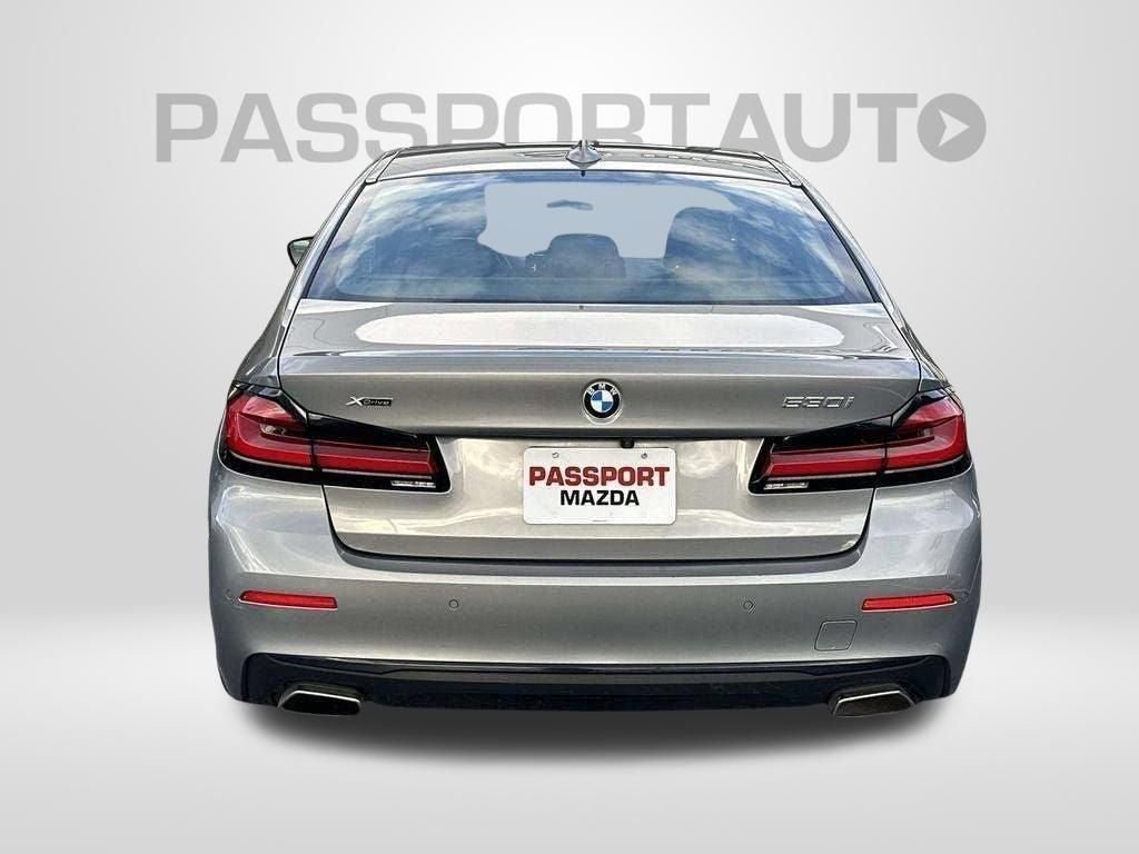 Used 2023 BMW 530i xDrive w/ Premium Package AWD/4WD image 3