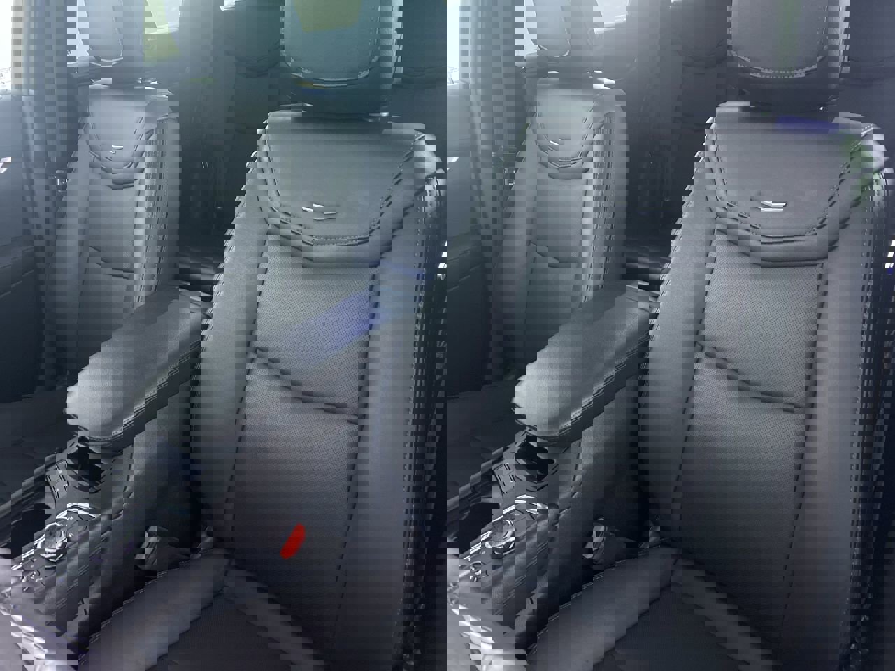 Certified 2022 Cadillac XT5 Premium Luxury w/ Technology Package image 11