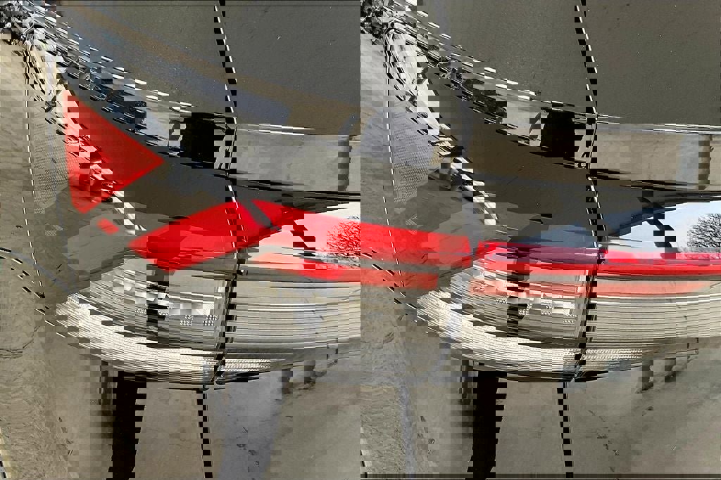 New 2025 Volkswagen Taos SE image 29