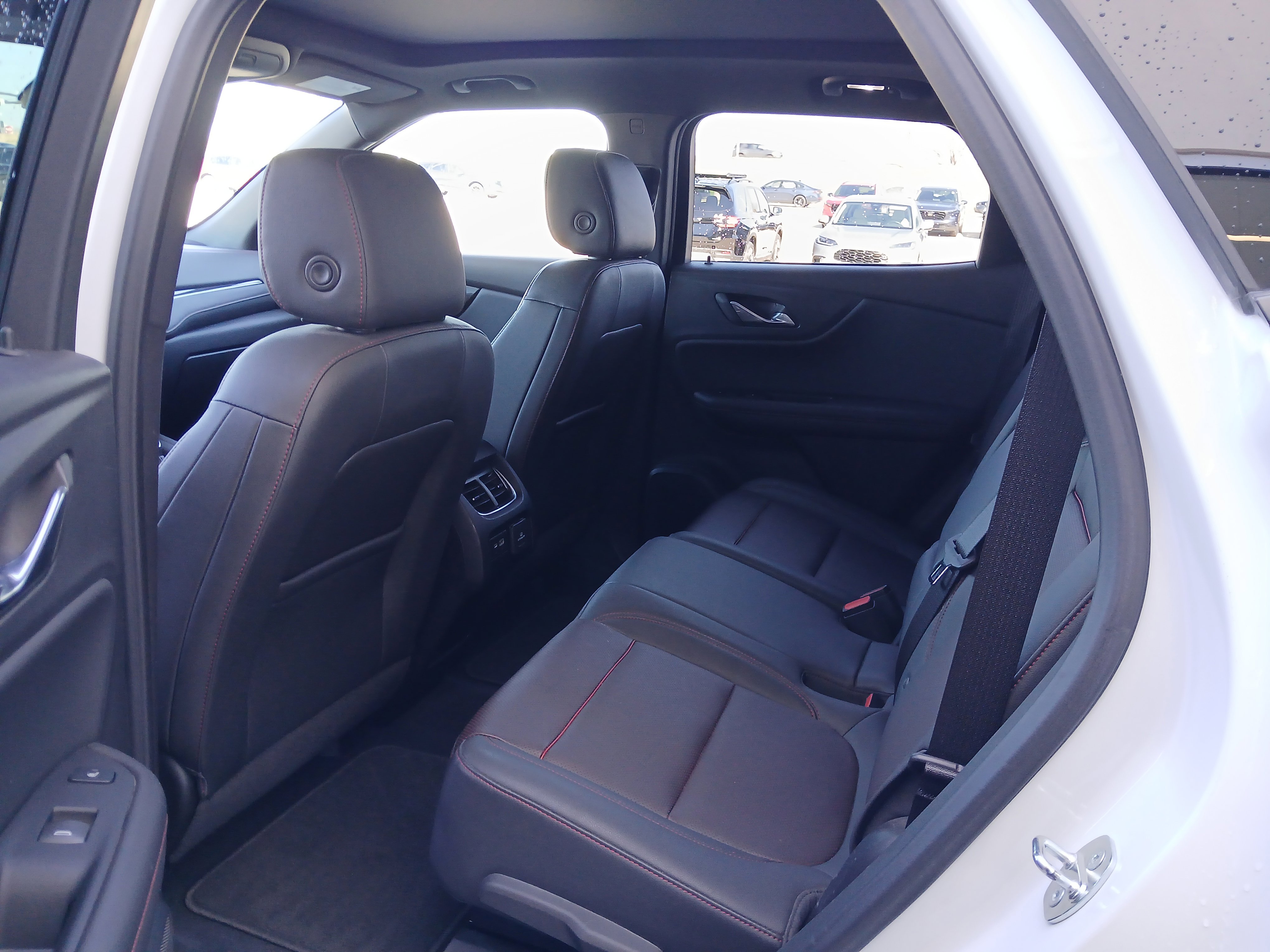 Used 2022 Chevrolet Blazer RS w/ Enhanced Convenience Package image 9