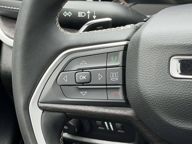 Used 2023 Jeep Grand Cherokee 4WD 4xe image 25
