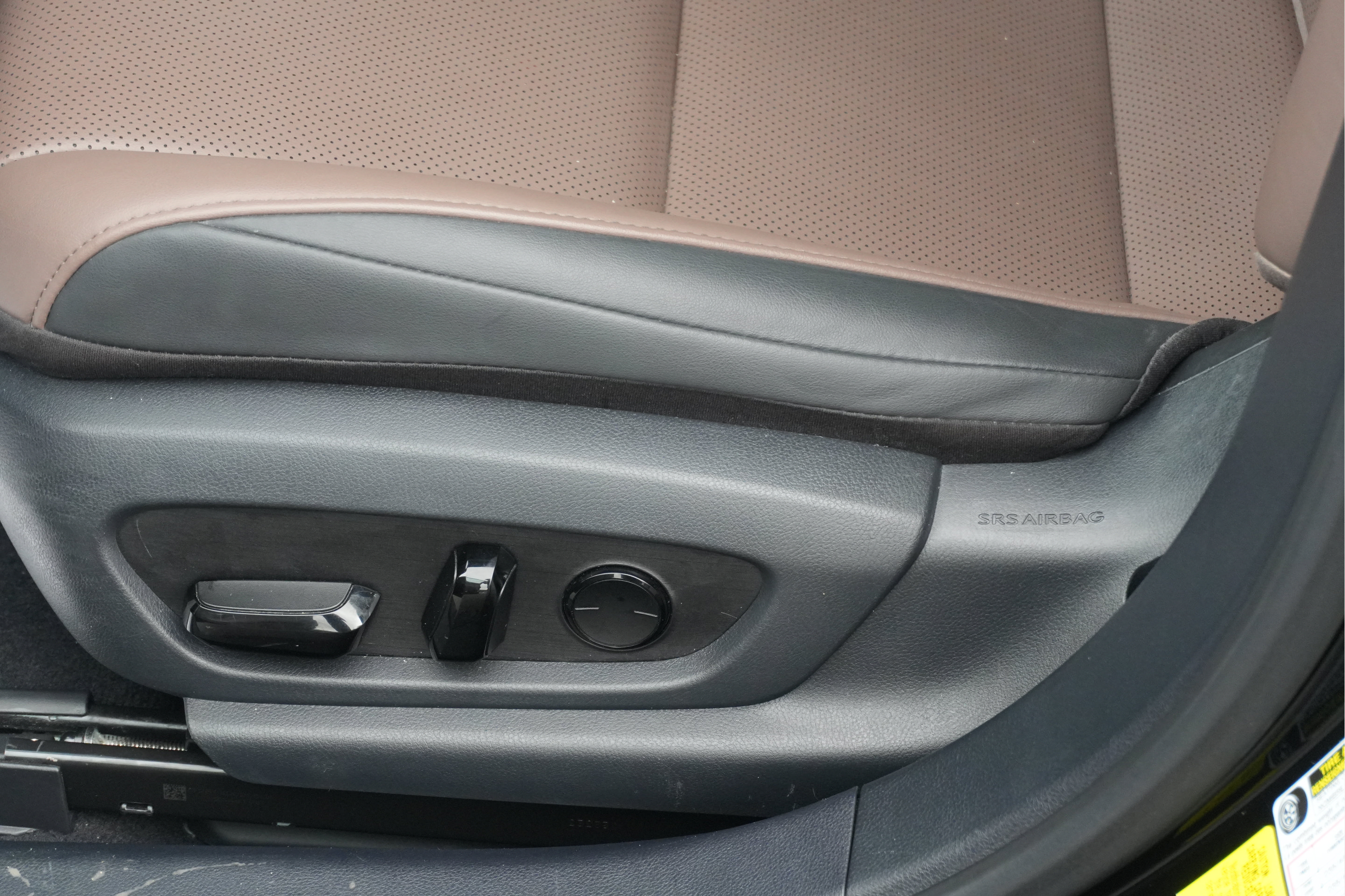 Used 2024 Lexus ES 350 w/ Premium Package FWD image 19