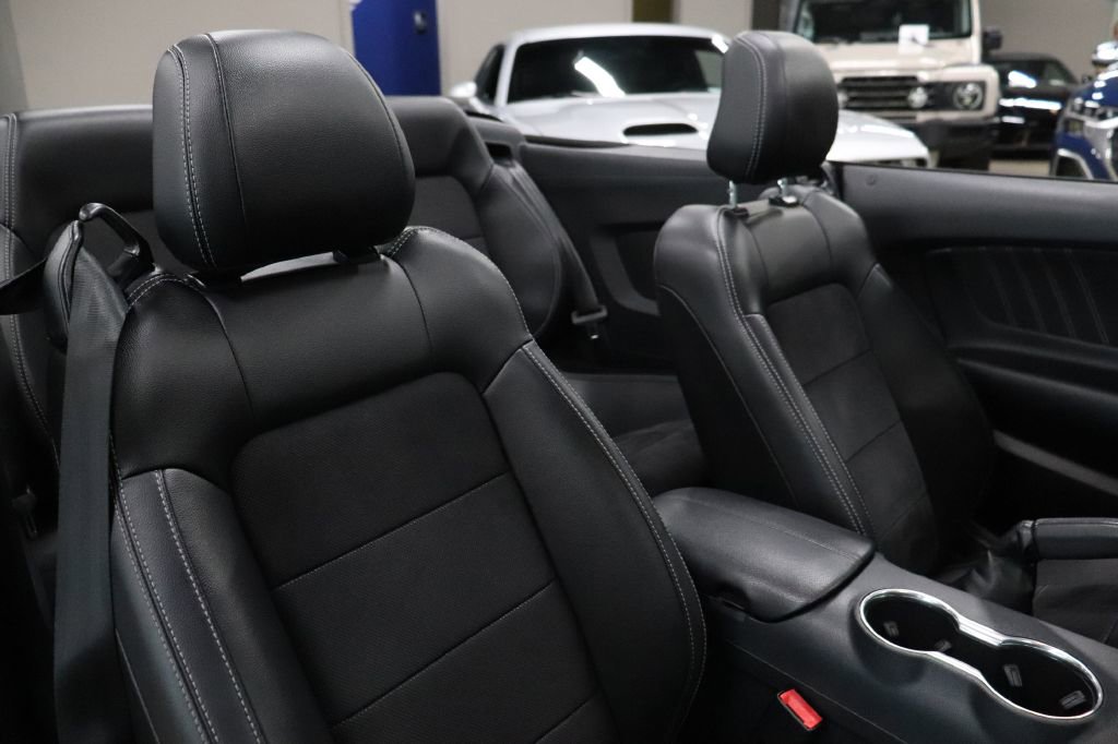 Used 2021 Ford Mustang GT Premium w/ Carbon Sport Interior Package image 33