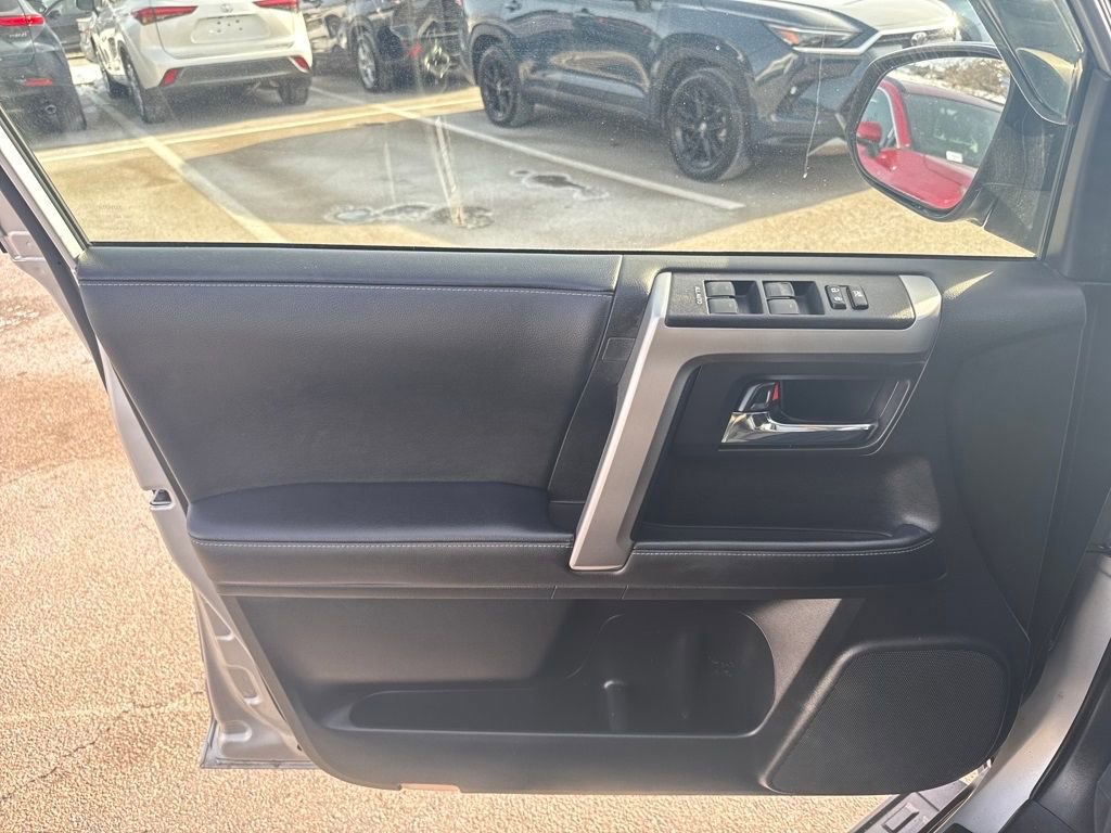 Used 2023 Toyota 4Runner SR5 Premium image 32