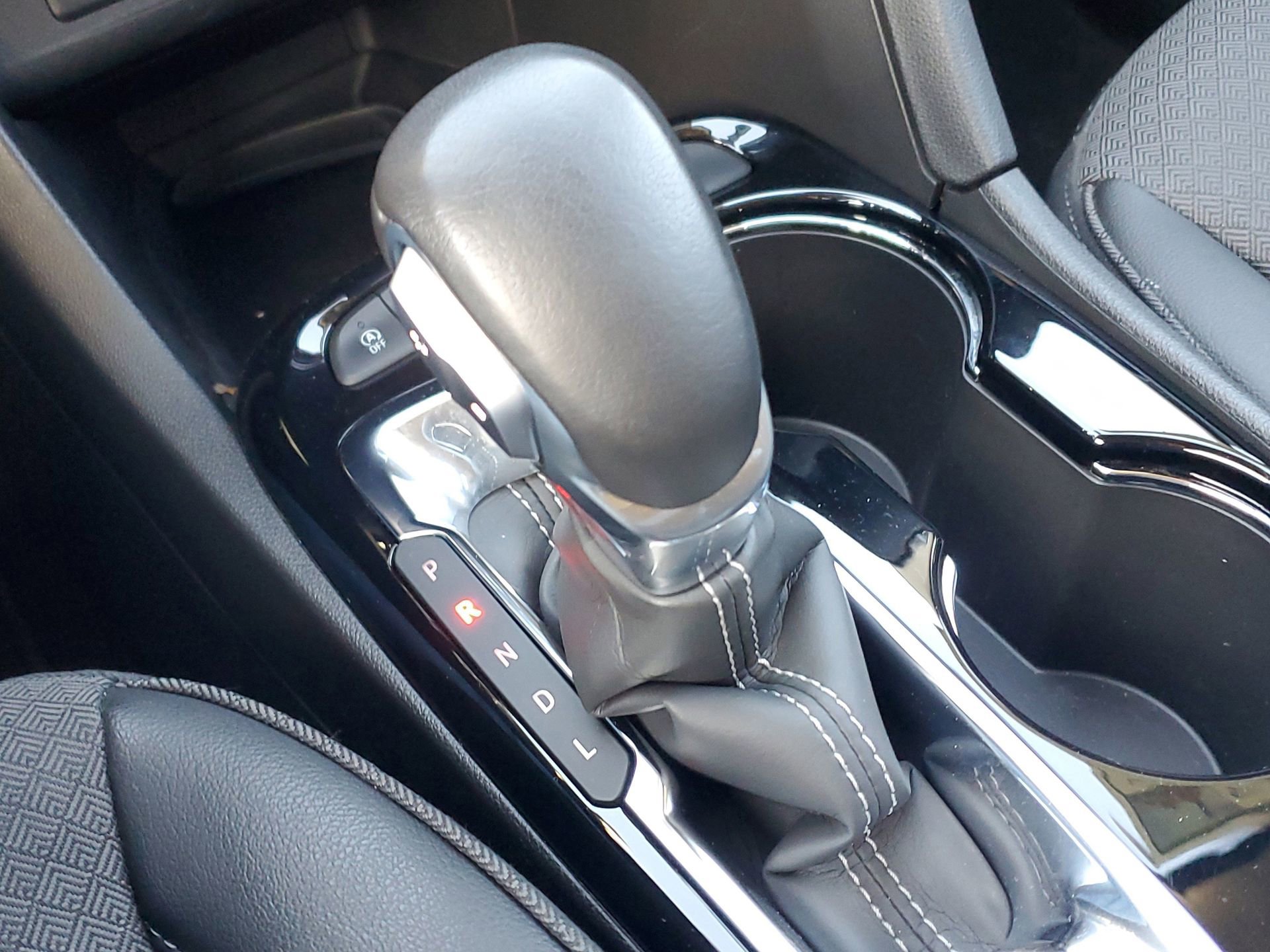 Certified 2023 Buick Encore GX Select w/ Sport Touring Package image 31