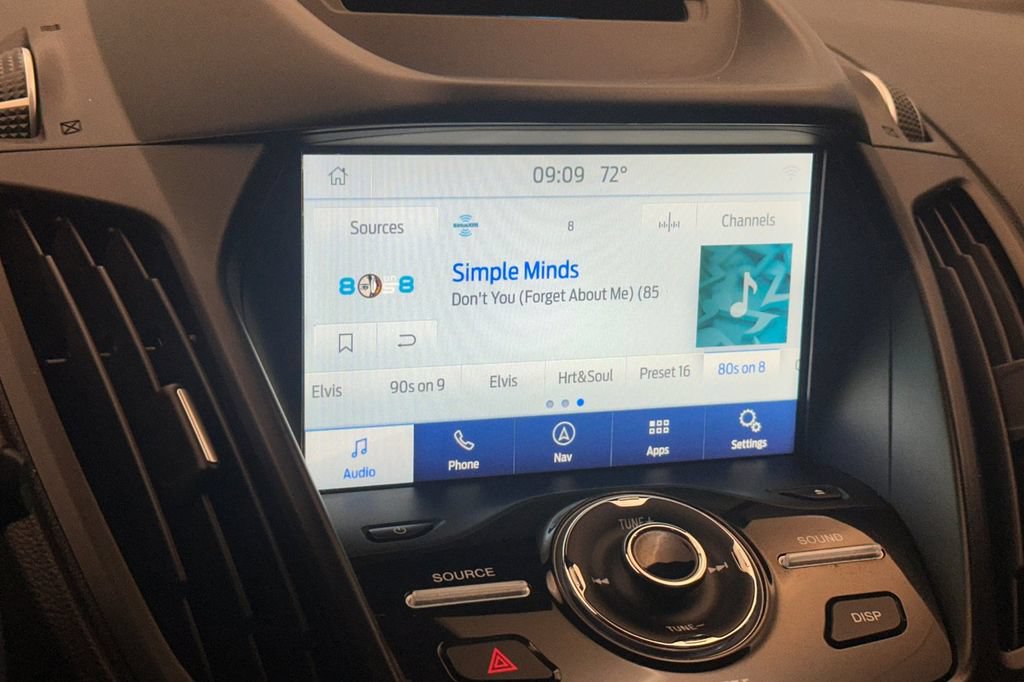 Used 2018 Ford Escape Titanium w/ Ford Safe & Smart Package FWD image 18