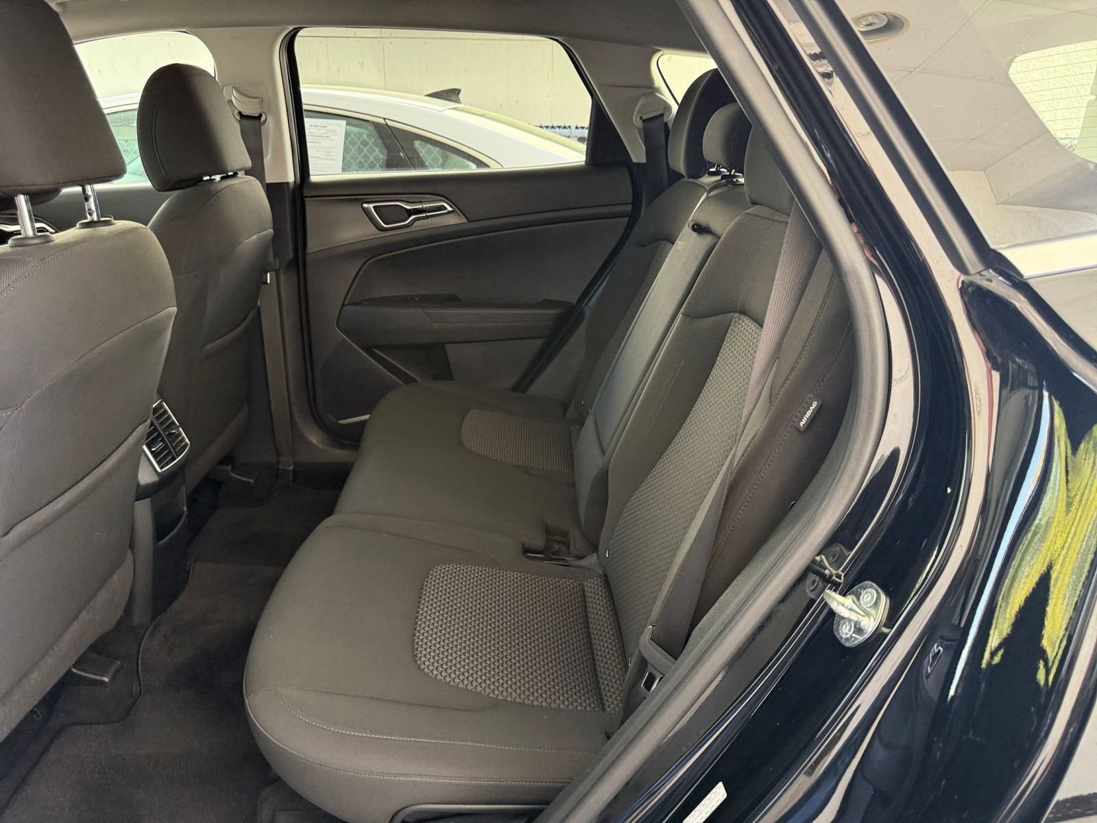 Used 2025 Kia Sportage LX image 24