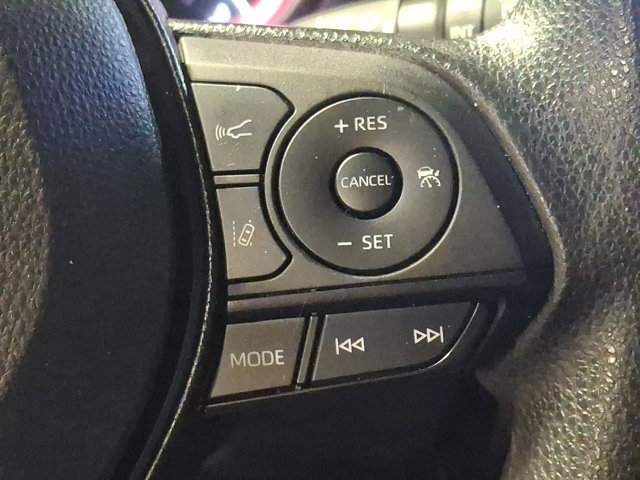 Used 2023 Toyota RAV4 XLE AWD/4WD image 22