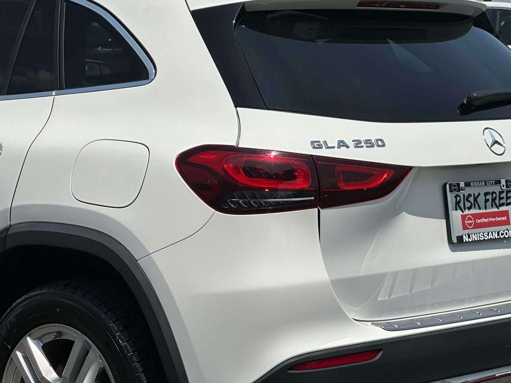 Used 2023 Mercedes-Benz GLA 250 4MATIC image 9