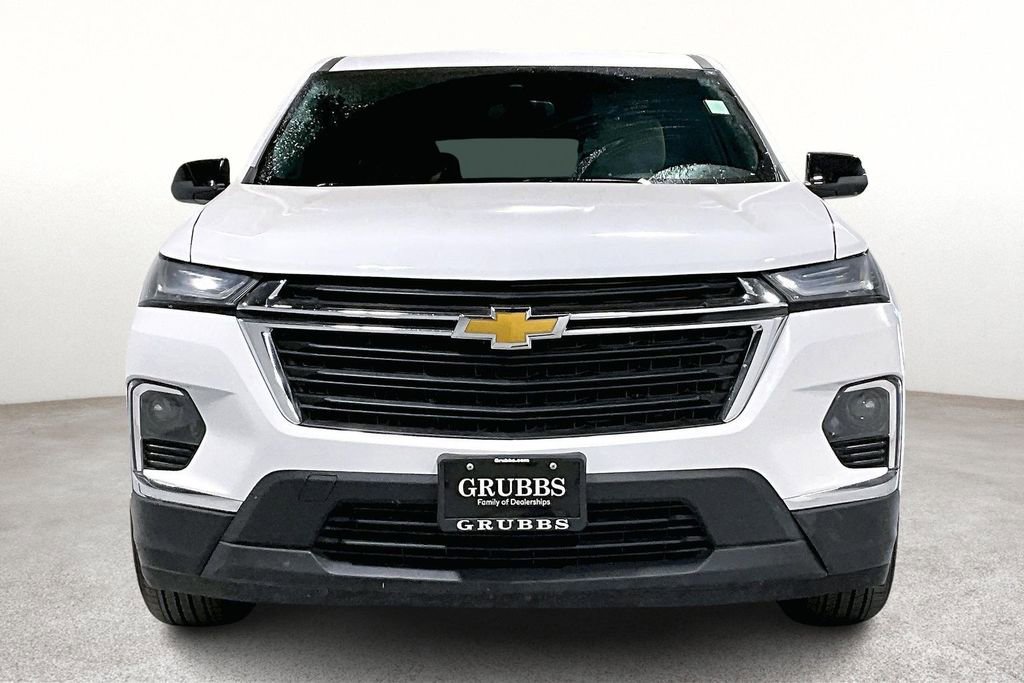 Used 2023 Chevrolet Traverse LS image 5