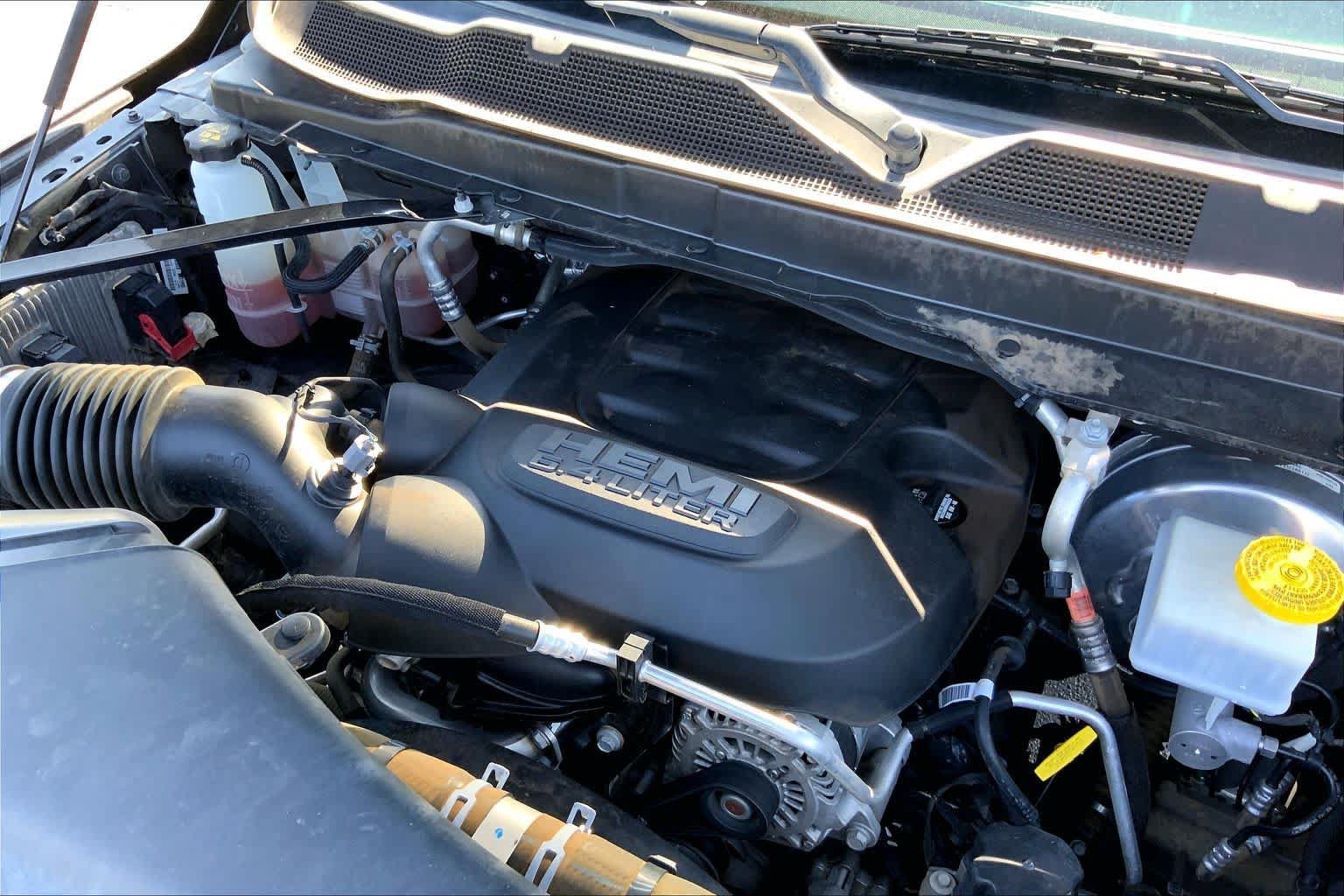 Used 2023 RAM 2500 Laramie AWD/4WD image 32