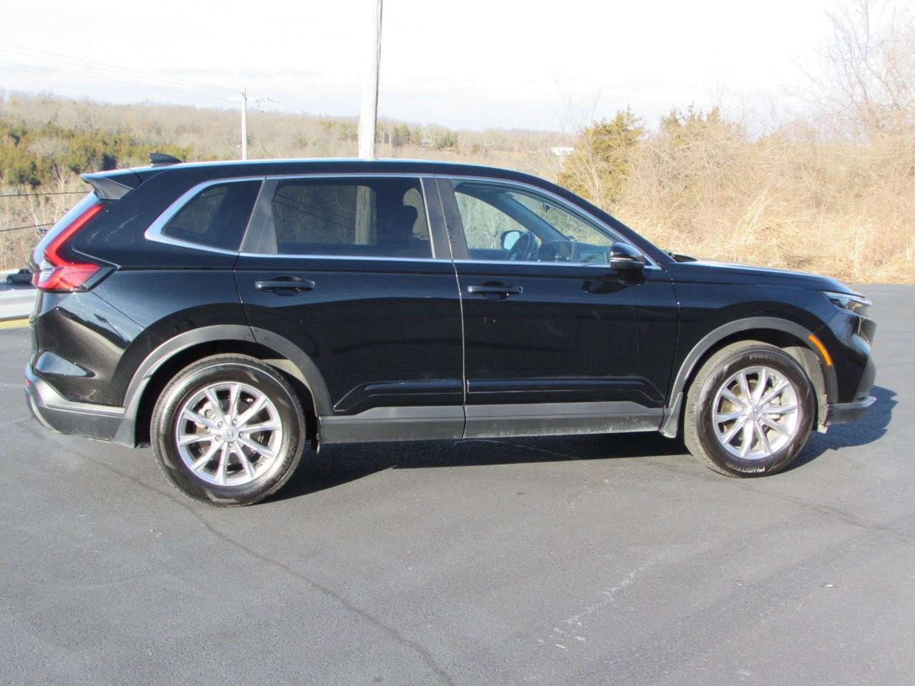 Used 2023 Honda CR-V EX image 8