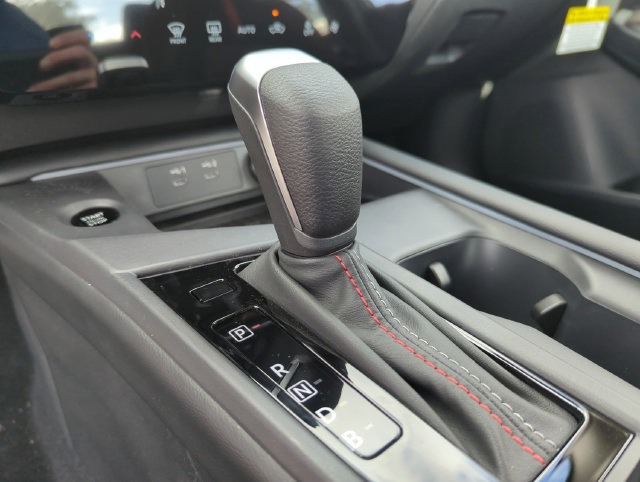 Used 2026 Nissan Sentra SR w/ Floor Mat Package FWD image 81