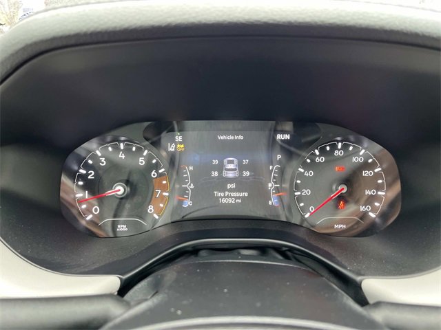 Used 2024 Jeep Compass Limited w/ Mopar Graphics Package image 36