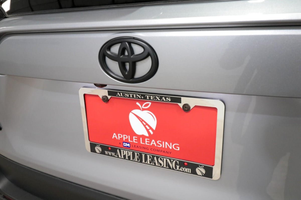 Used 2025 Toyota RAV4 XLE Premium FWD image 36