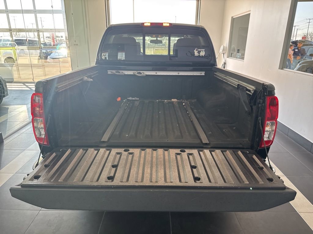 Used 2020 Nissan Frontier SV image 10