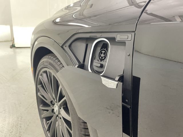 New 2026 Cadillac Lyriq V w/ LPO, Floor Liner Package image 29