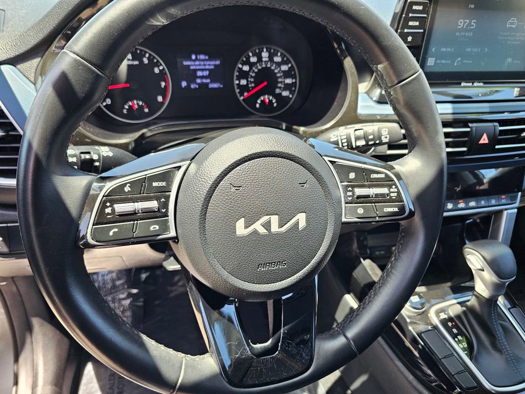 Used 2023 Kia Seltos S FWD image 28