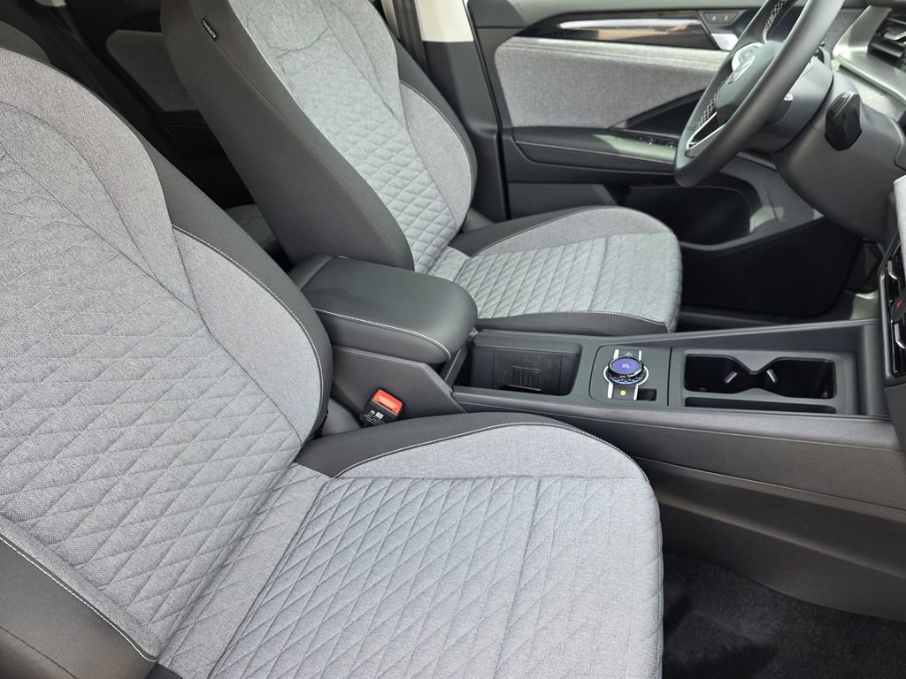 New 2026 Volkswagen Tiguan S FWD image 12
