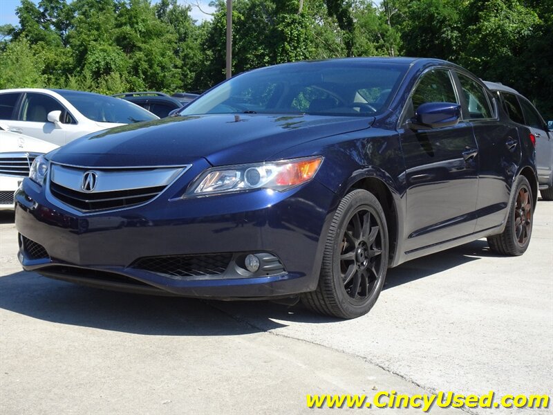 Used 2014 Acura ILX w/ Technology Package FWD image 3