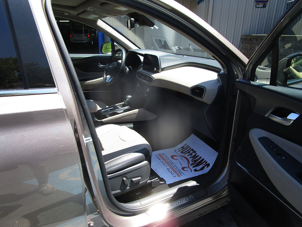 Used 2019 Hyundai Santa Fe AWD image 9