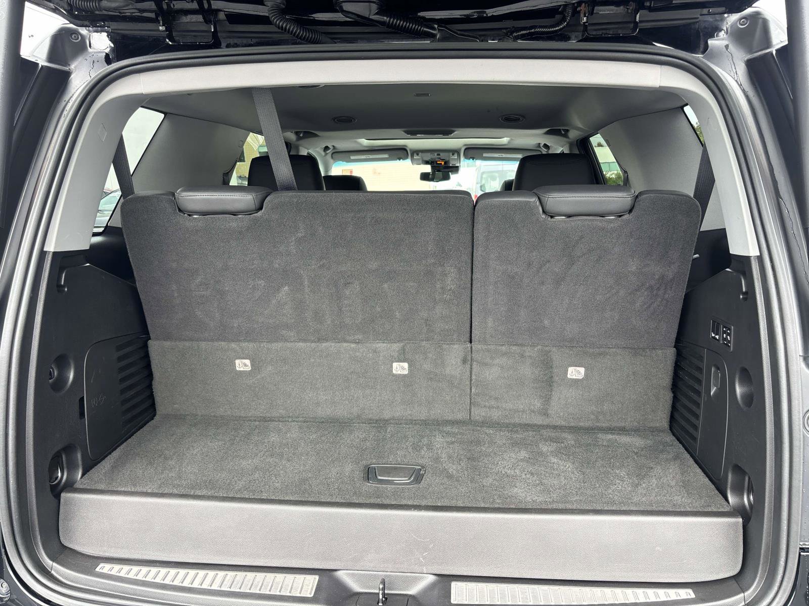 Used 2020 Cadillac Escalade Luxury image 14