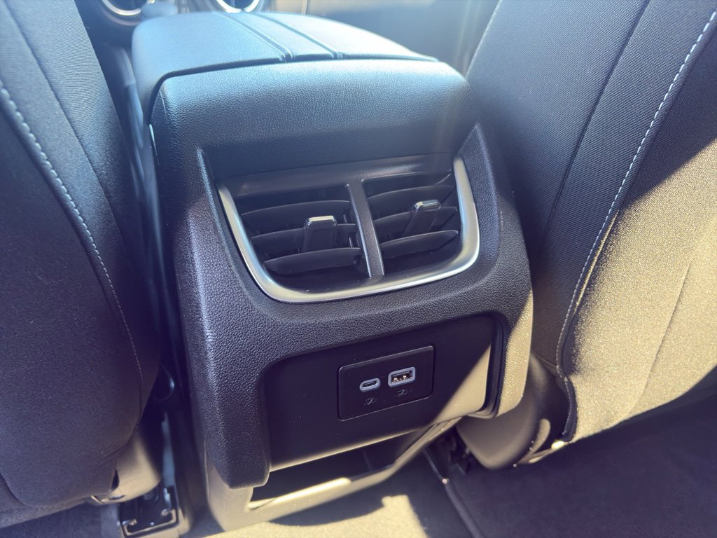 Used 2025 Chevrolet Blazer LT AWD/4WD image 18