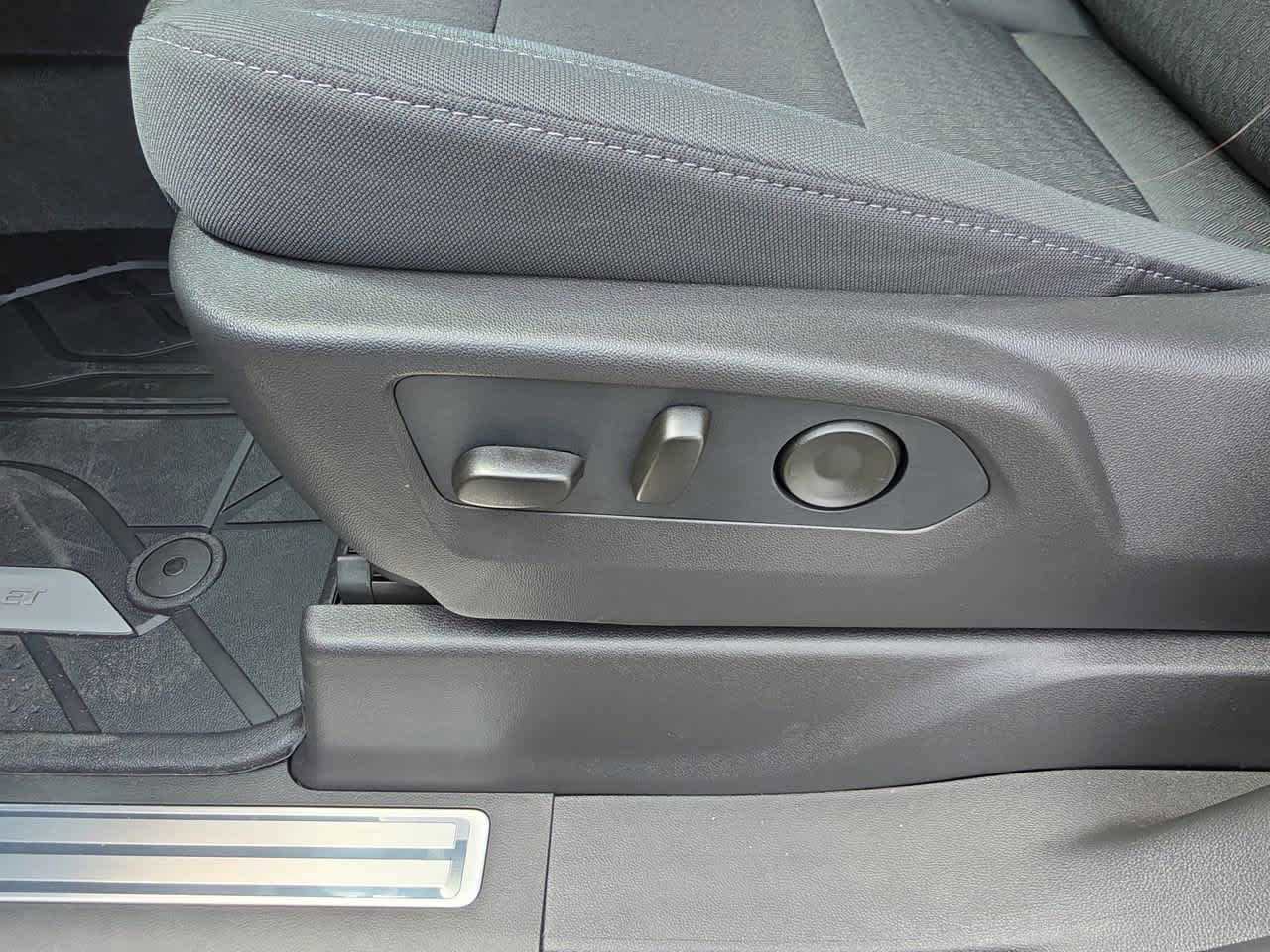 New 2026 Chevrolet Silverado 1500 RST w/ RST Select Package AWD/4WD image 16