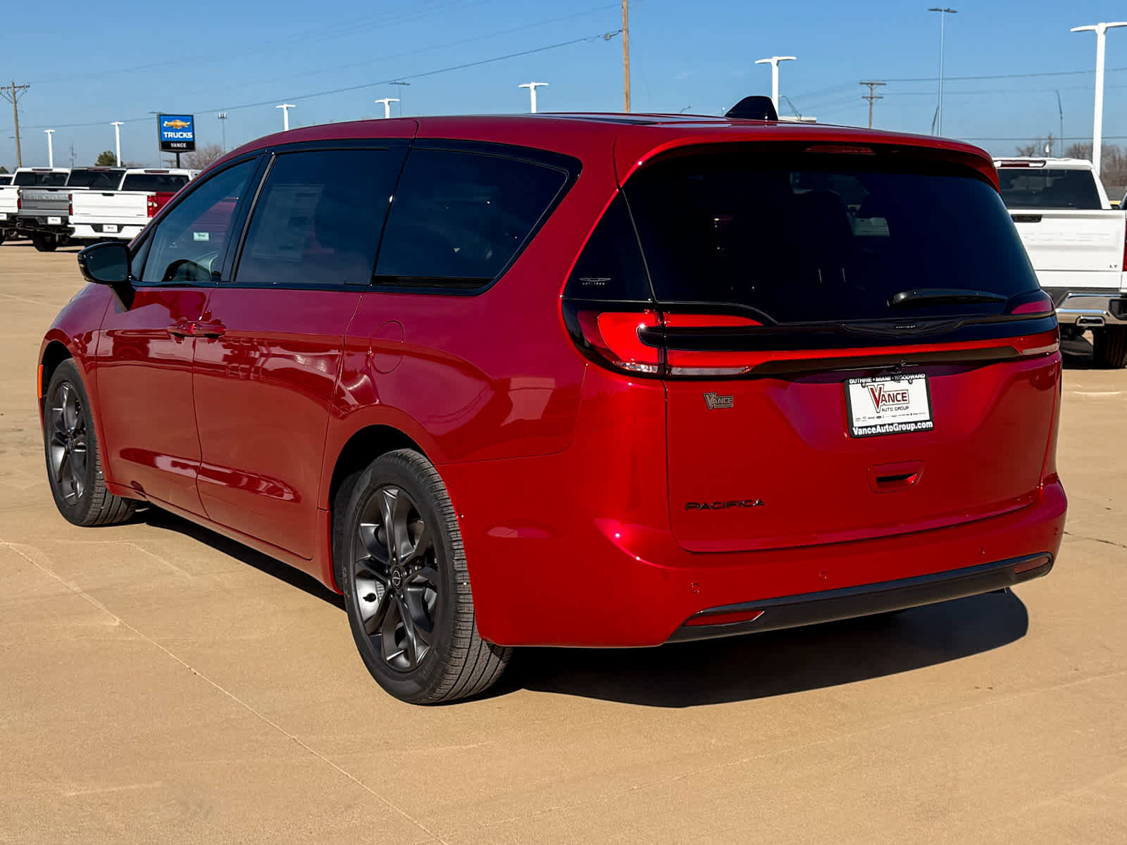 New 2026 Chrysler Pacifica Select image 5