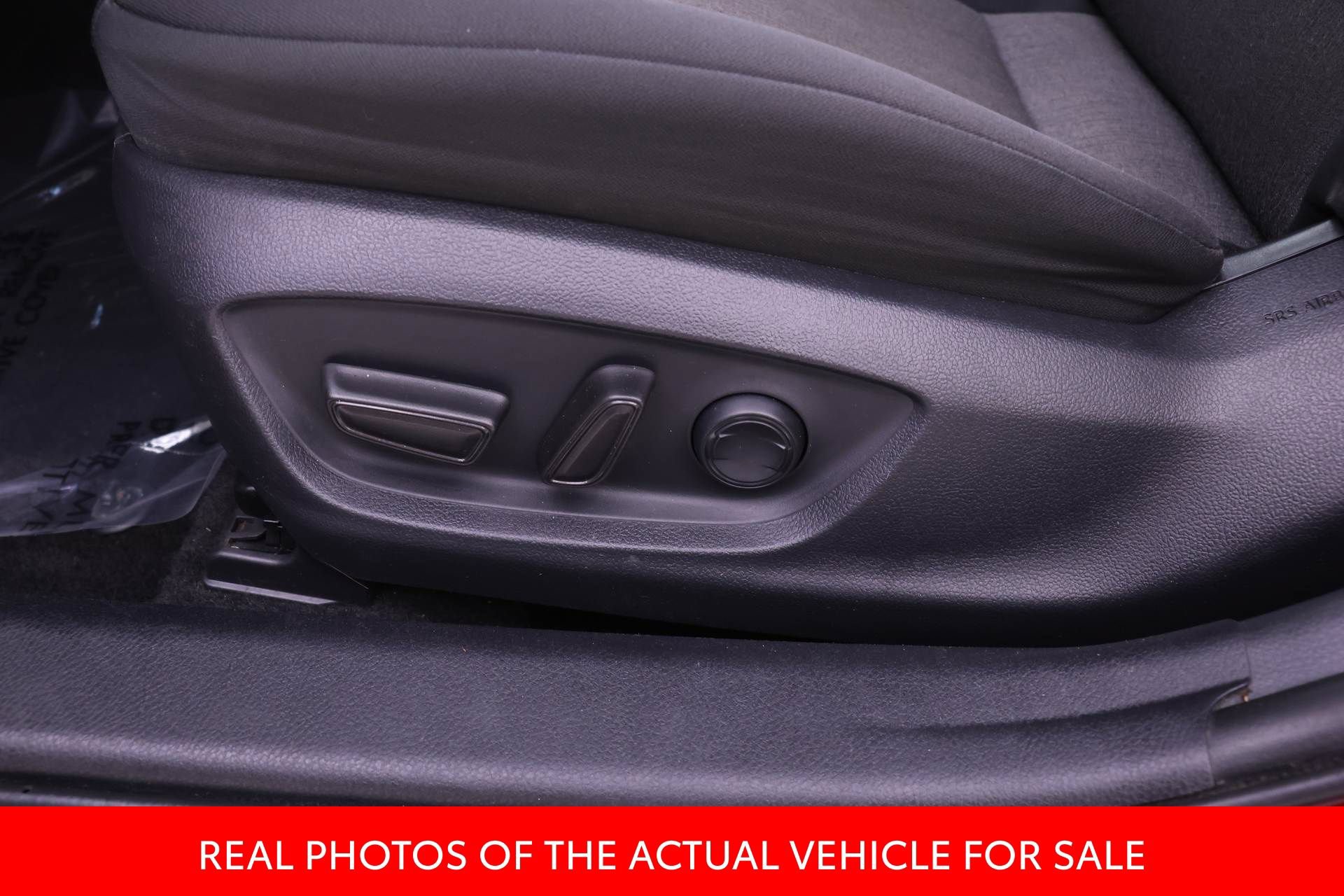 Certified 2019 Toyota Camry LE FWD image 10